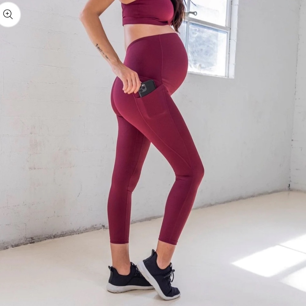 Senita maternity capri leggings with pockets